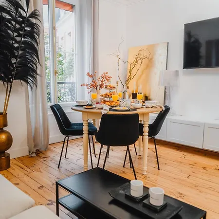 Roomchic - Les Ambassadeurs Vichy Esterno foto
