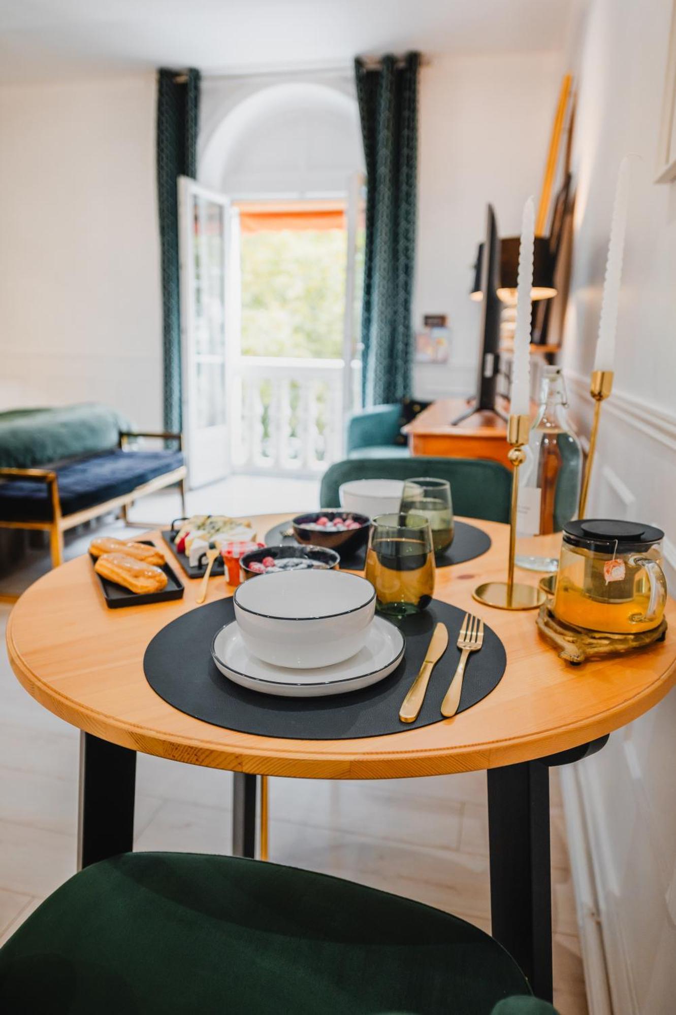 Apartment Roomchic - Les Ambassadeurs