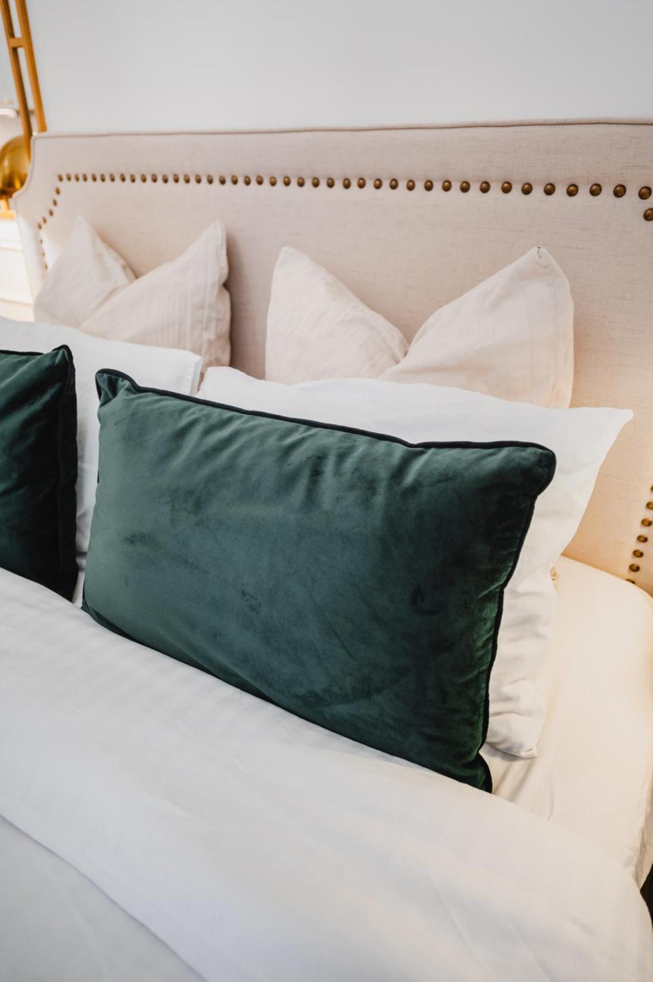 Roomchic - Les Ambassadeurs