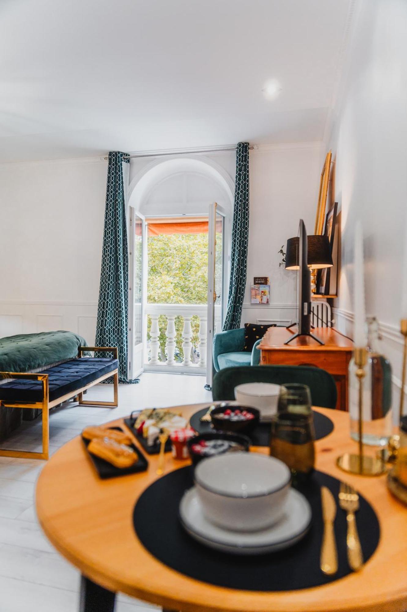 Roomchic - Les Ambassadeurs Vichy